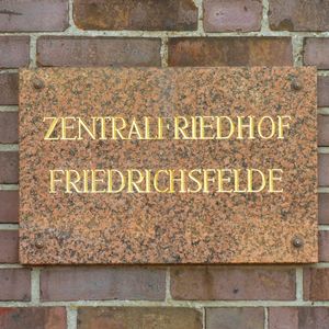 Cmentarz Centralny Friedrichsfelde w Berlinie